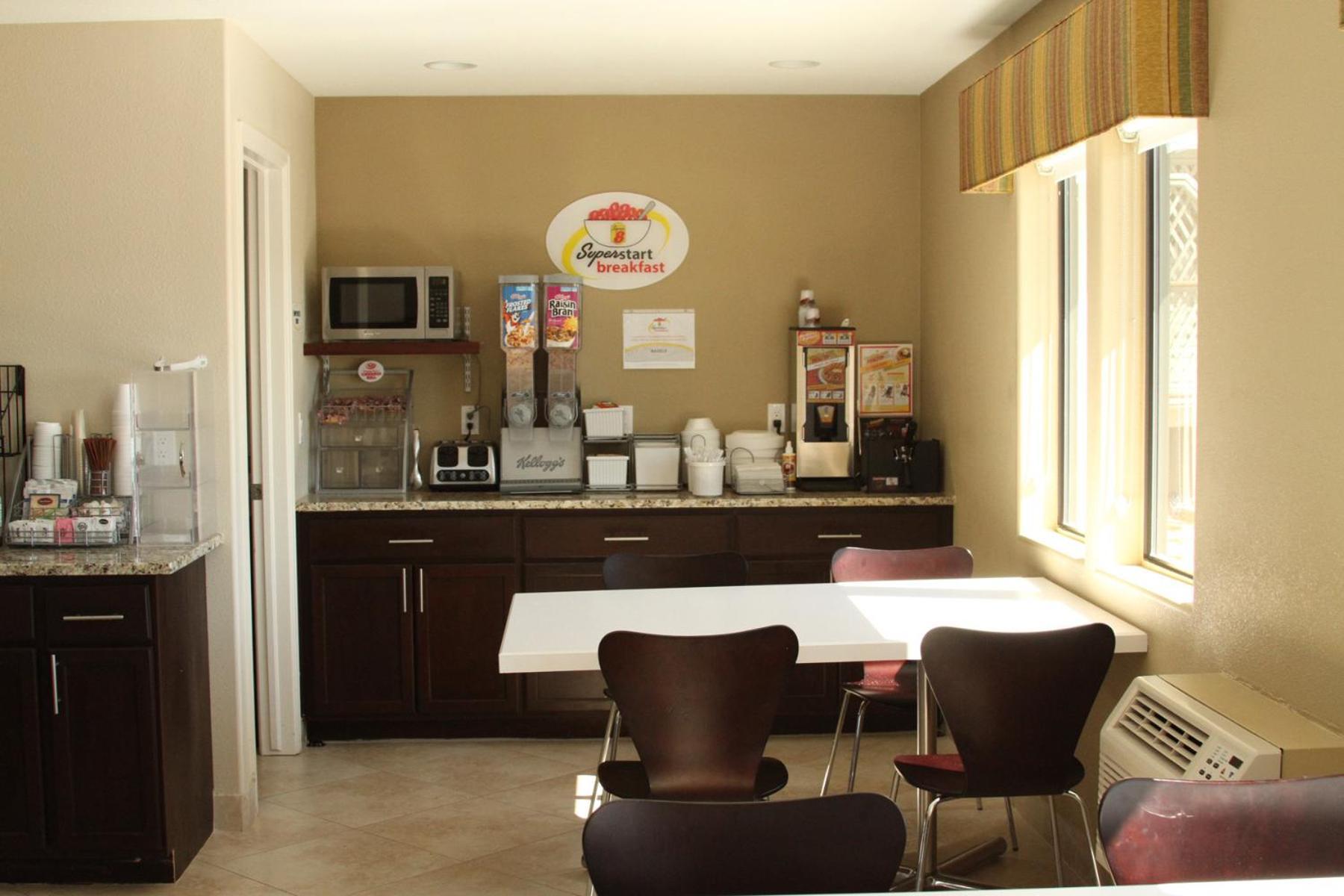 Super 8 By Wyndham Montrose Motel Kültér fotó